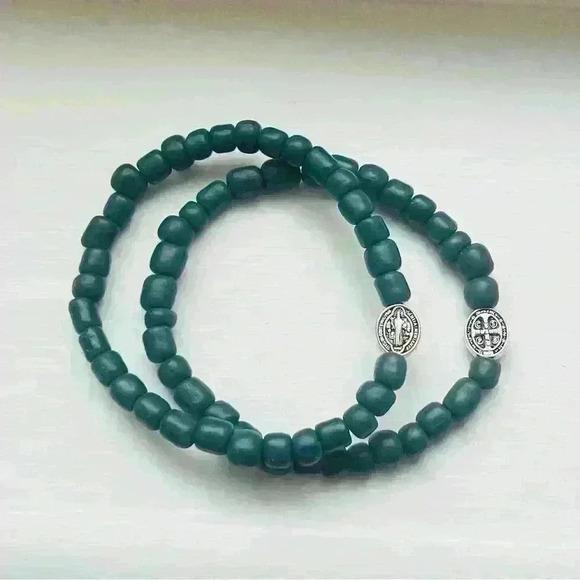 Turquoise African Sandcast Bead Bracelet With St. Benedict Medal - Picture 1 of 2